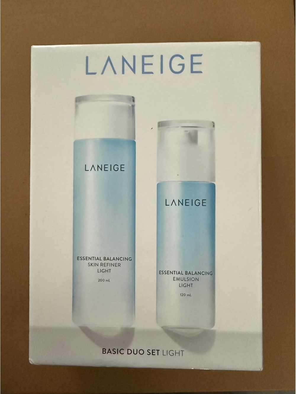 Laneige Basic Duo Set Light, a two-piece skincare set